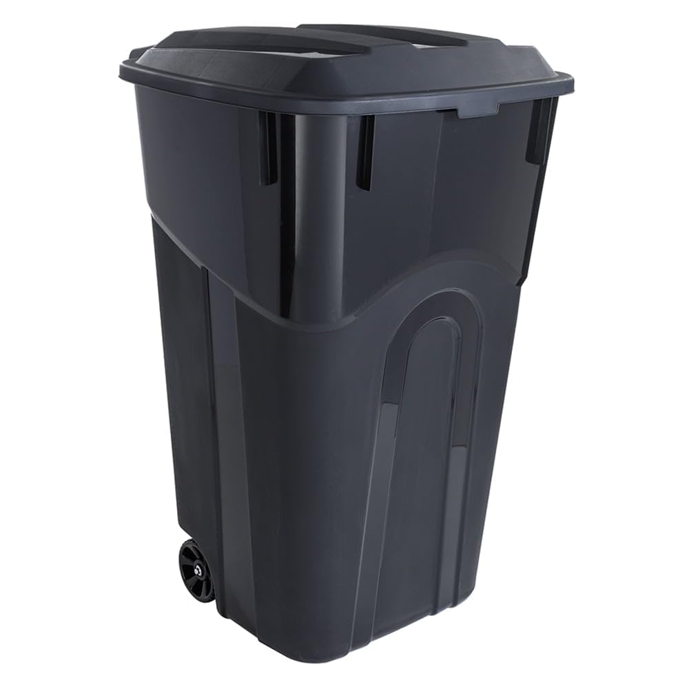 32 Gallon Black Plastic Garbage Can with Attached Lid K684