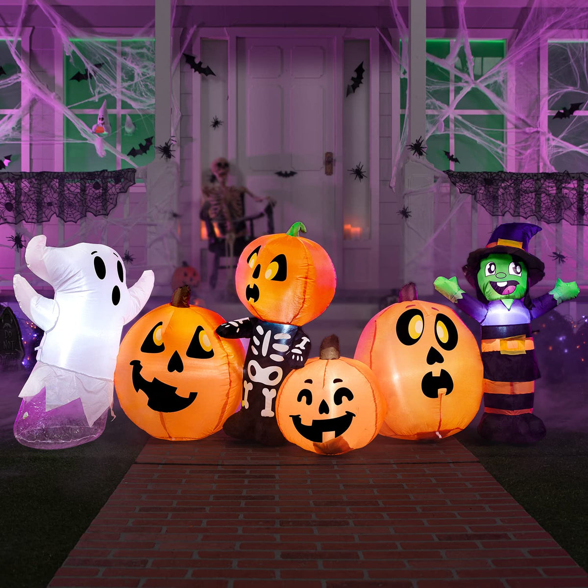 8 ft Inflatable Halloween Decoration with LEDs Y6937