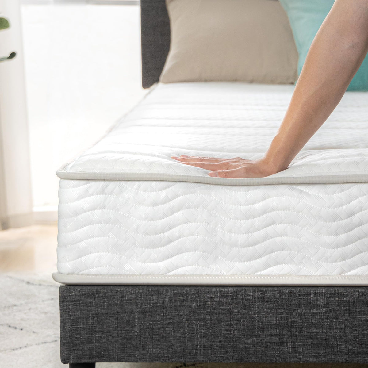 8 Inch Full Foam and Spring Hybrid Mattress D41109