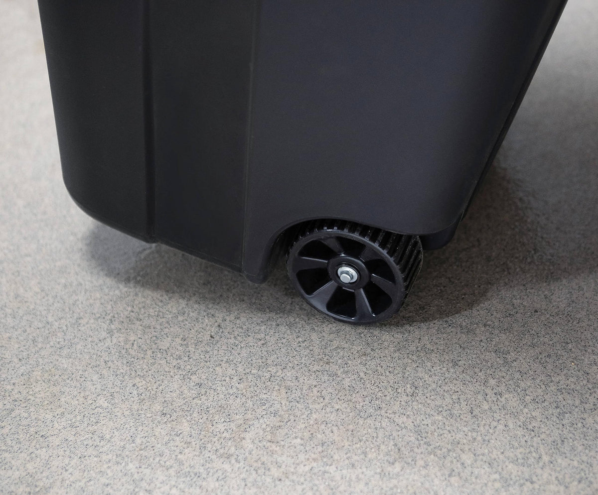 32 Gallon Black Plastic Garbage Can with Attached Lid K684